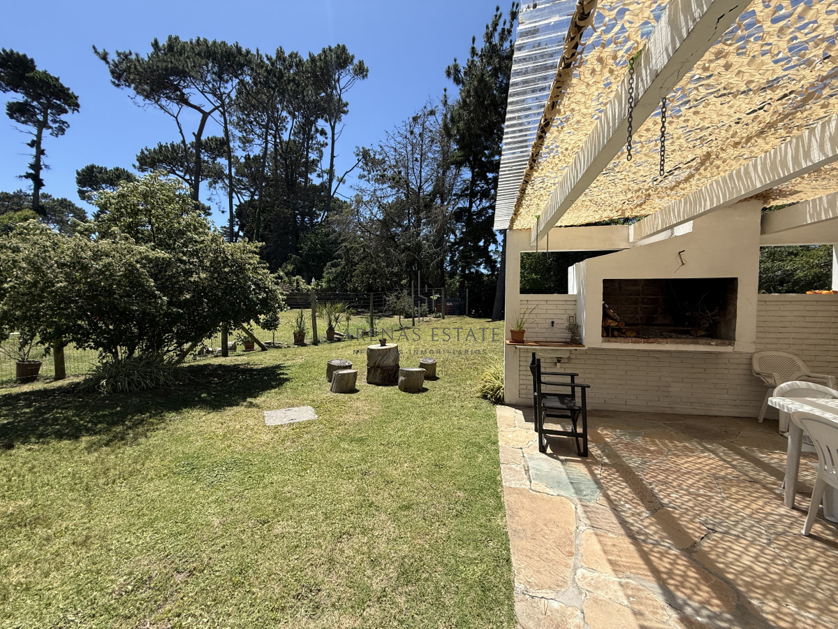 Casa ID.4175 - Casa en venta - Ubicación estratégica y gran terreno