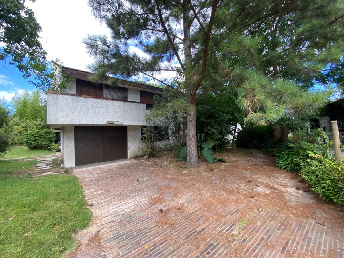 Casa ID.2965 - Importante punto en alquiler!