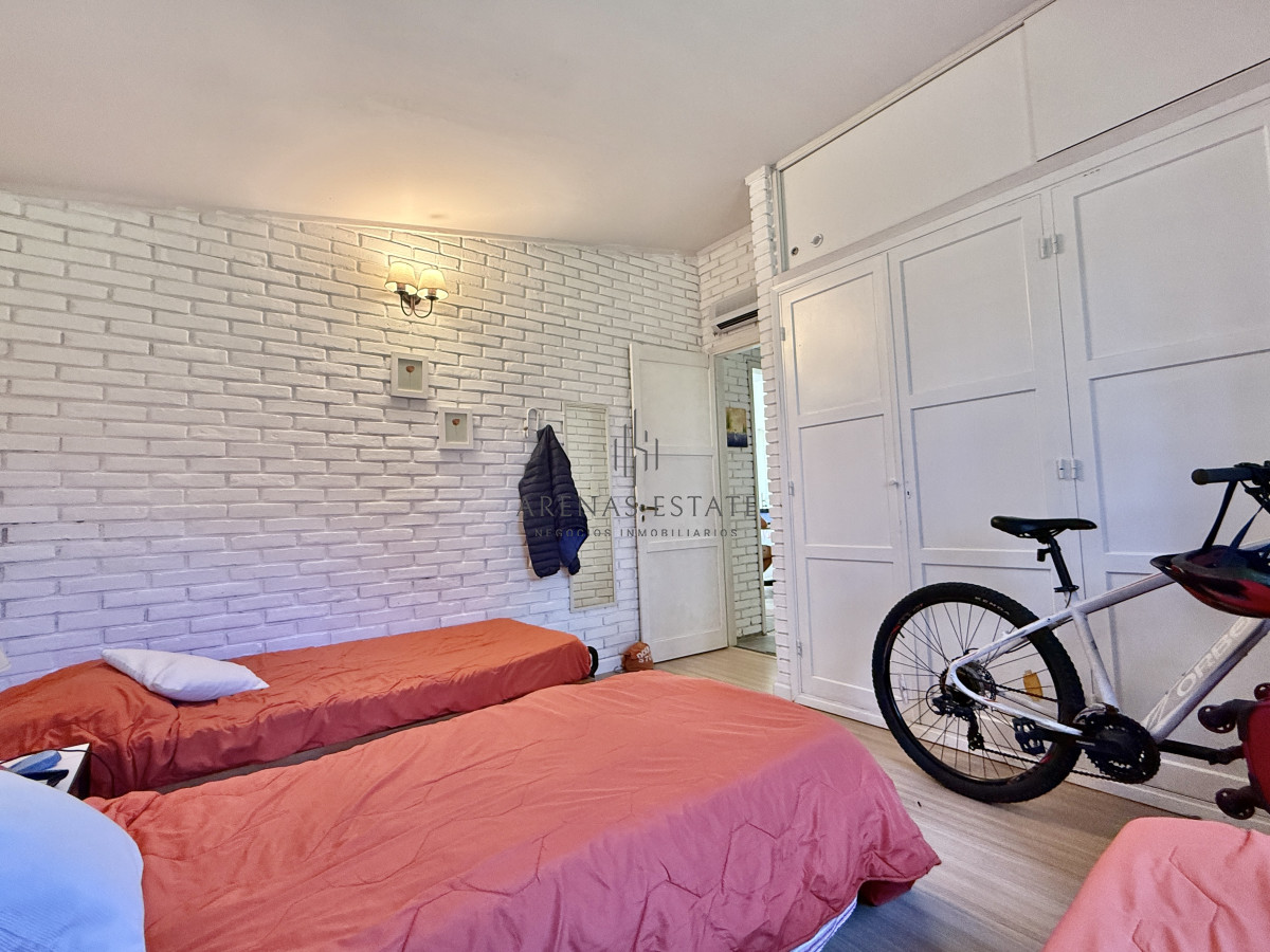 Casa ID.4175 - Casa en venta - Ubicación estratégica y gran terreno