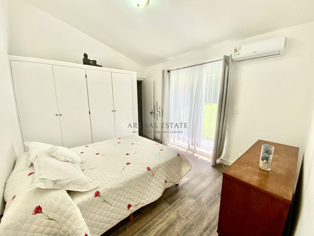 Casa ID.2178 - Casa en alquiler temporario Playa Mansa 4 dormitorios