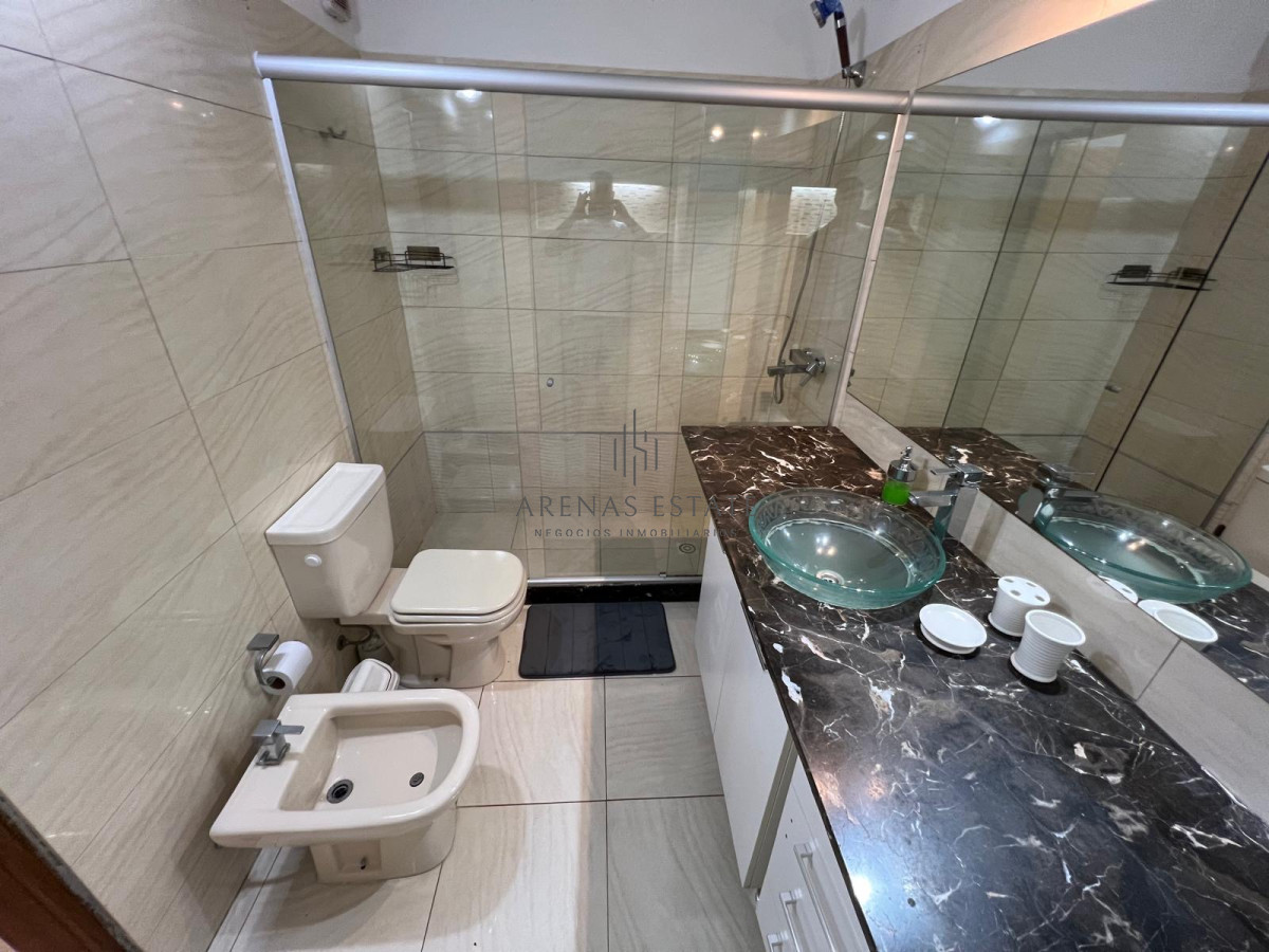 Casa ID.3867 - Casa en Alquiler en Jardines de Córdoba. 6 dormitorios y piscina climatizada