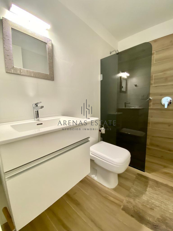 Casa ID.2178 - Casa en alquiler temporario Playa Mansa 4 dormitorios