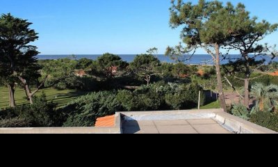 Casa en venta, 4 dormitorios en El Golf - Punta del Este