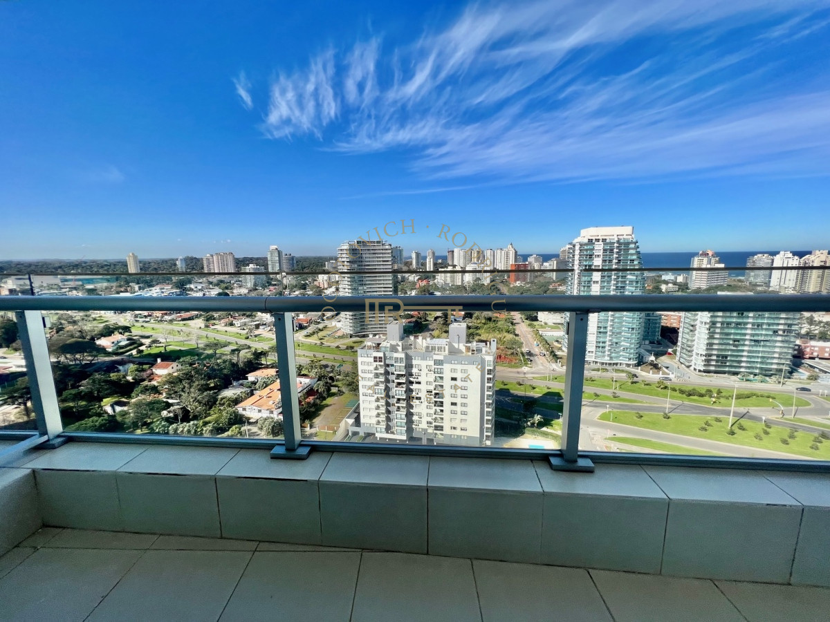 Apartamento ID.3009 - Apartamento en alquiler temporario Playa Mansa 2 dormitorios SEASONS TOWER