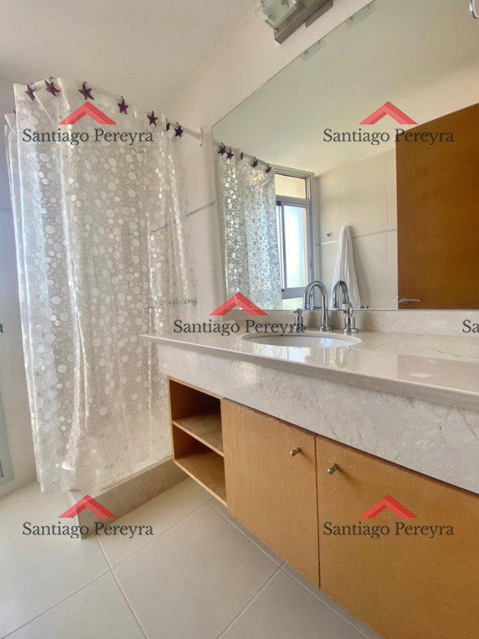 Apartamento ID.14756 - Apartamento 3 dormitorios en Playa Mansa Punta del Este