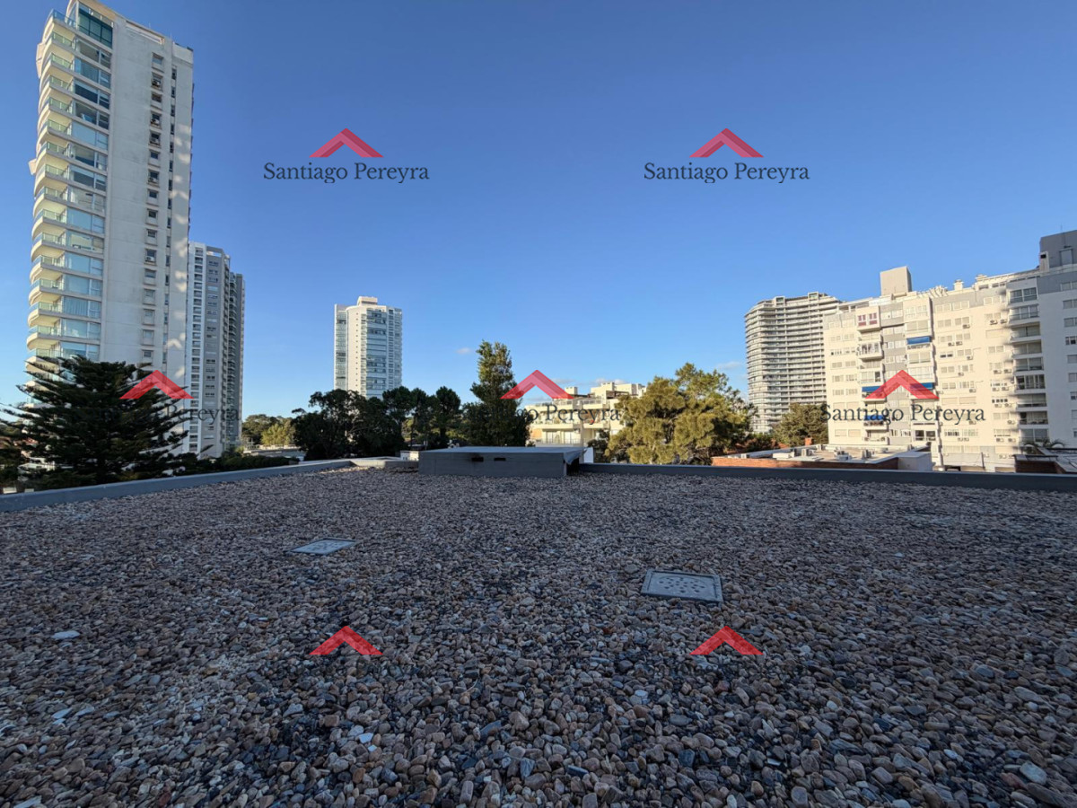 Apartamento ID.17062 - APARTAMENTO VENTA SEASONS TOWER 2 DORMITORIOS MAS SERVICIO