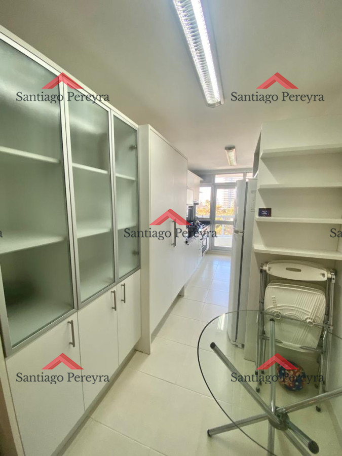 Apartamento ID.14756 - Apartamento 3 dormitorios en Playa Mansa Punta del Este