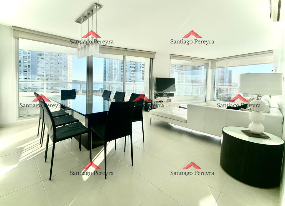 Apartamento ID.14756 - Apartamento 3 dormitorios en Playa Mansa Punta del Este