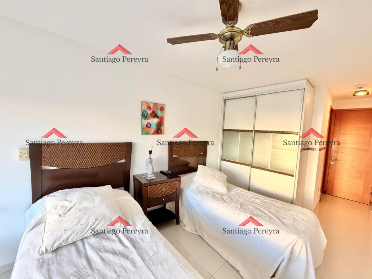 Apartamento ID.17062 - APARTAMENTO VENTA SEASONS TOWER 2 DORMITORIOS MAS SERVICIO