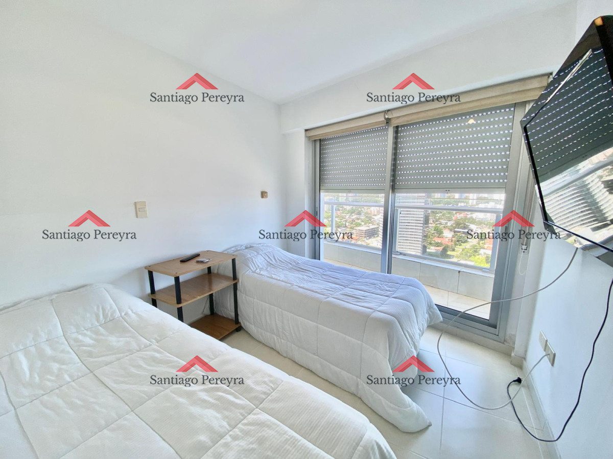 Apartamento ID.15899 - Apartamento en alquiler temporario Playa Mansa 3 dormitorios