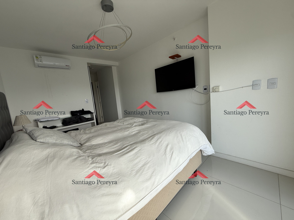Apartamento ID.16725 - OPORTUNIDAD APARTAMENTO 2 DORMITORIOS EN TORRE DE CATEGORIA CON EXELENT VISTA Y TODOS LOS SERVICIOS 