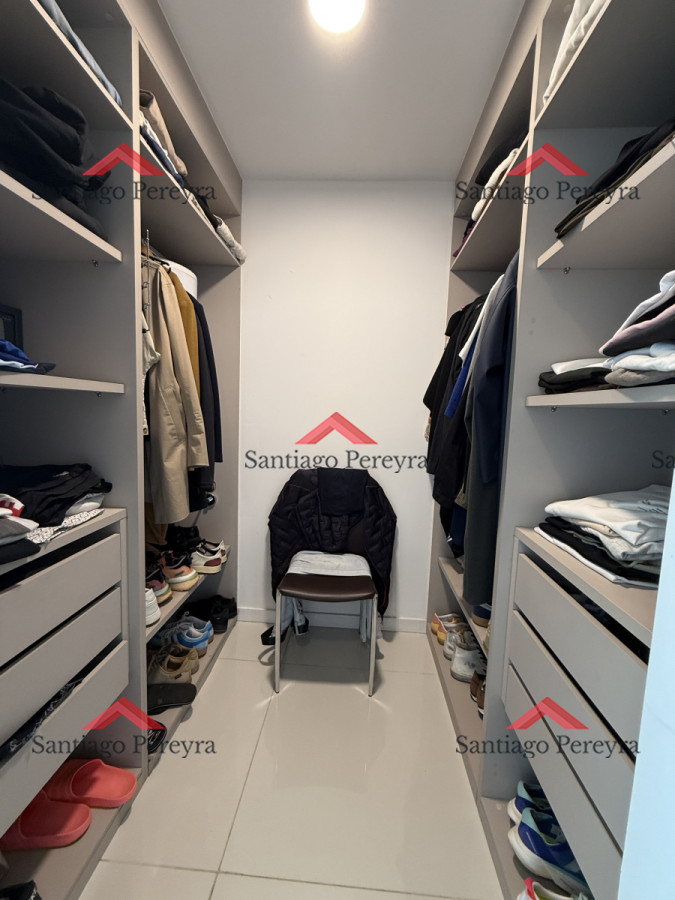 Apartamento ID.16725 - OPORTUNIDAD APARTAMENTO 2 DORMITORIOS EN TORRE DE CATEGORIA CON EXELENT VISTA Y TODOS LOS SERVICIOS 