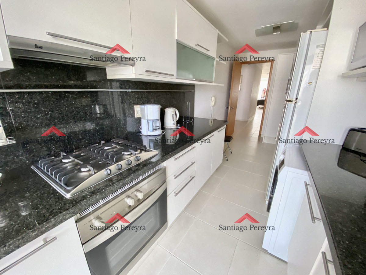 Apartamento ID.17060 - Apartamento en alquiler temporario Playa Mansa 2 dormitorios