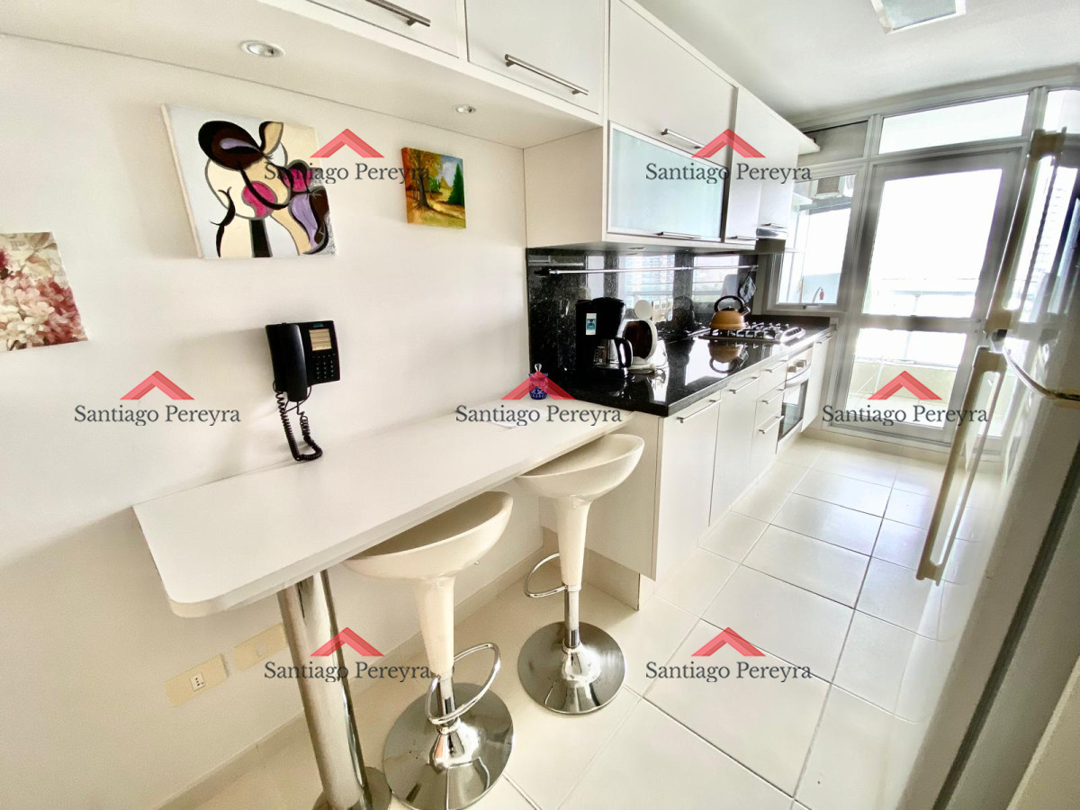 Apartamento ID.13457 - Apartamento en venta Playa Mansa 2 dormitorios