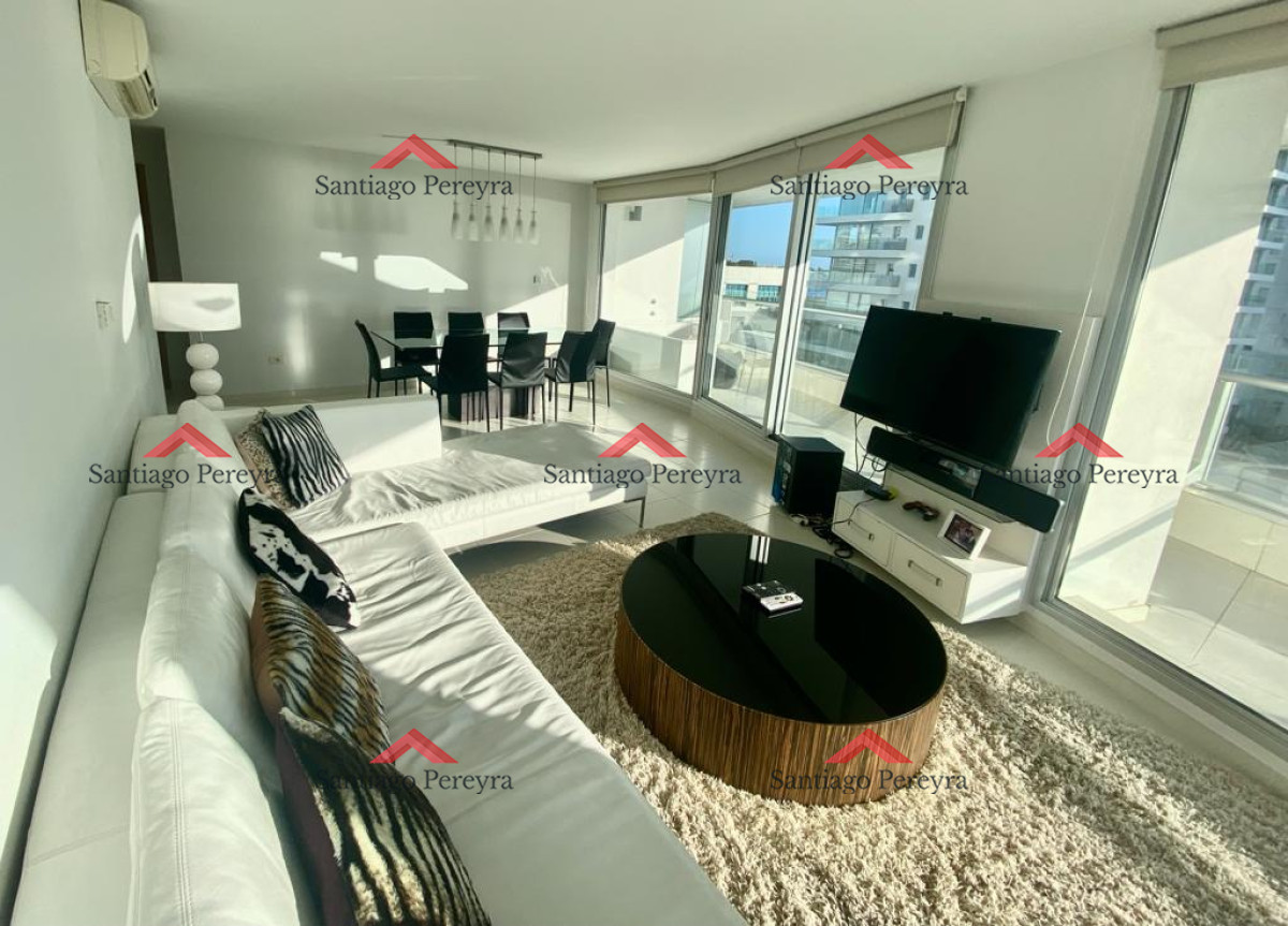 Apartamento ID.14756 - Apartamento 3 dormitorios en Playa Mansa Punta del Este
