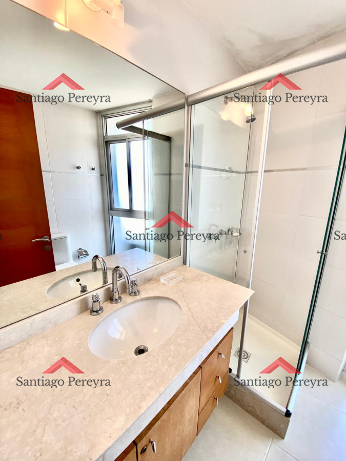 Apartamento ID.15899 - Apartamento en alquiler temporario Playa Mansa 3 dormitorios