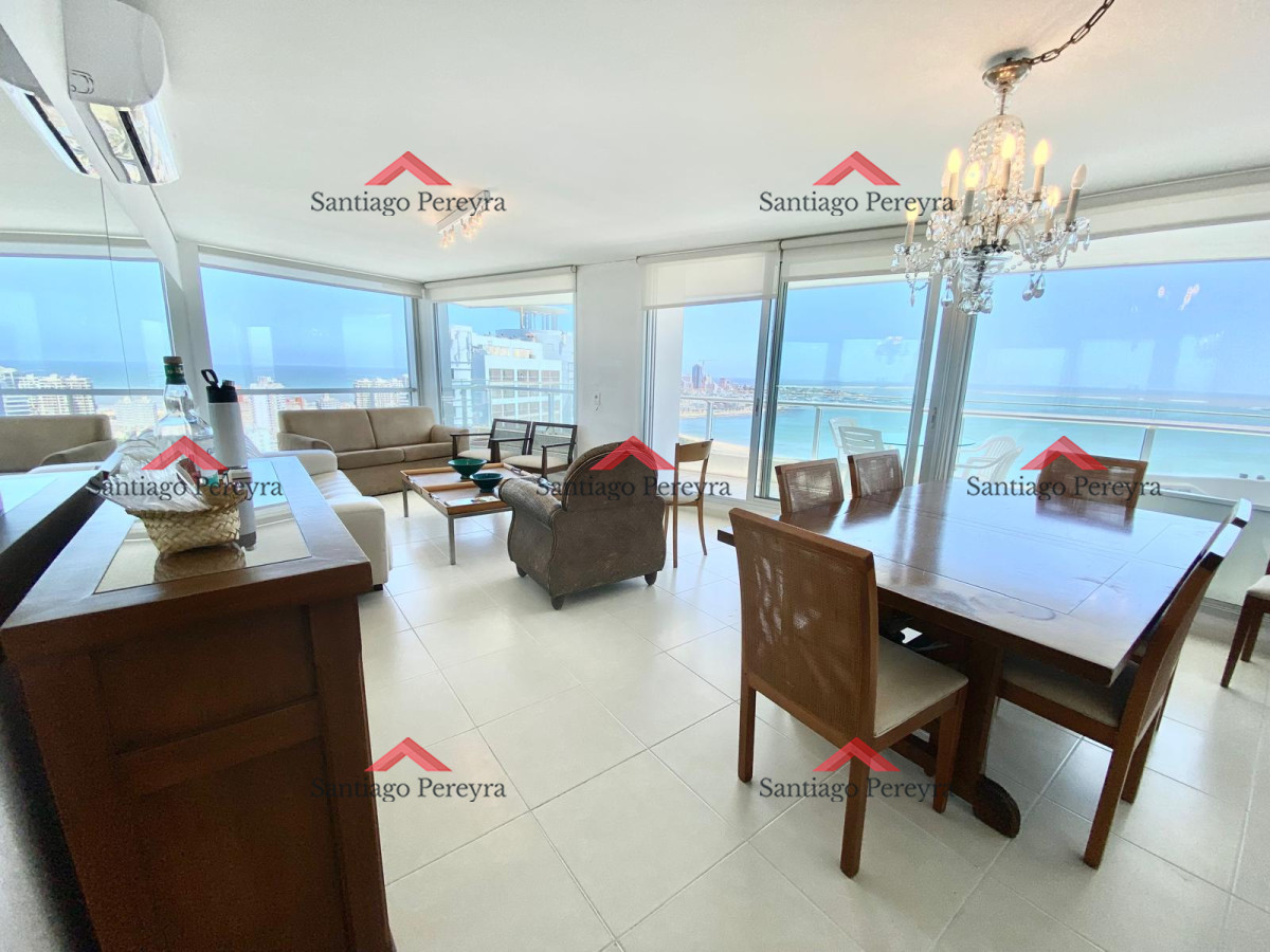 Apartamento ID.15899 - Apartamento en alquiler temporario Playa Mansa 3 dormitorios