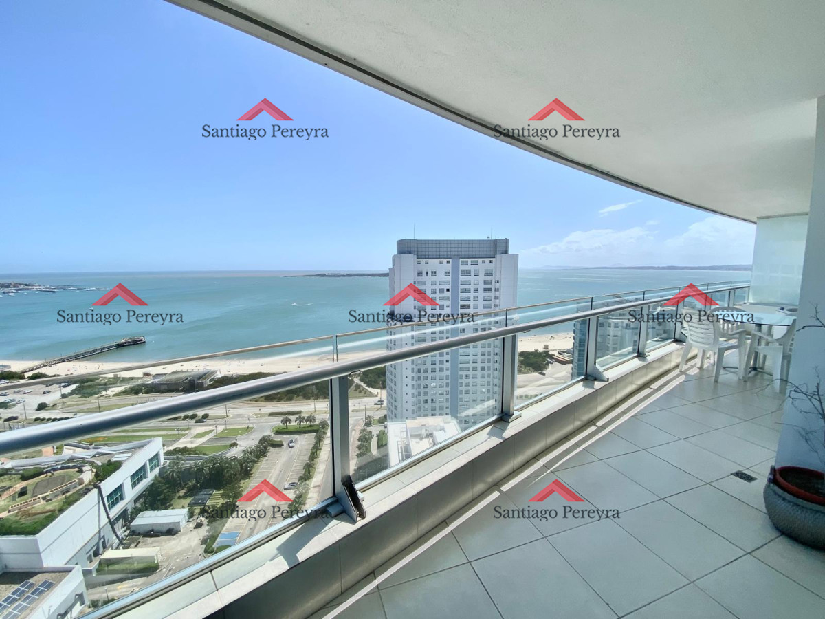 Apartamento ID.15899 - Apartamento en alquiler temporario Playa Mansa 3 dormitorios