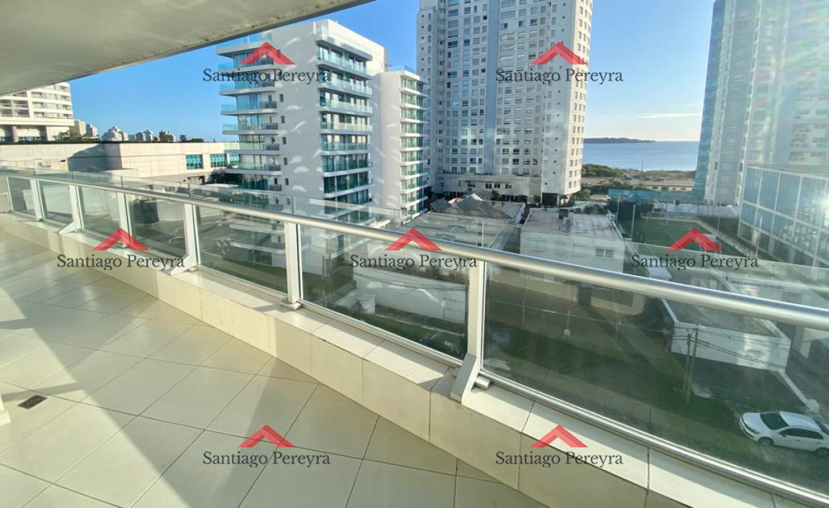 Apartamento ID.14756 - Apartamento 3 dormitorios en Playa Mansa Punta del Este