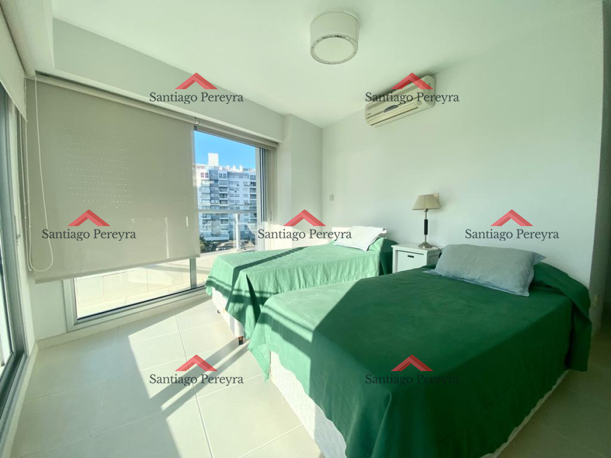 Apartamento ID.14756 - Apartamento 3 dormitorios en Playa Mansa Punta del Este