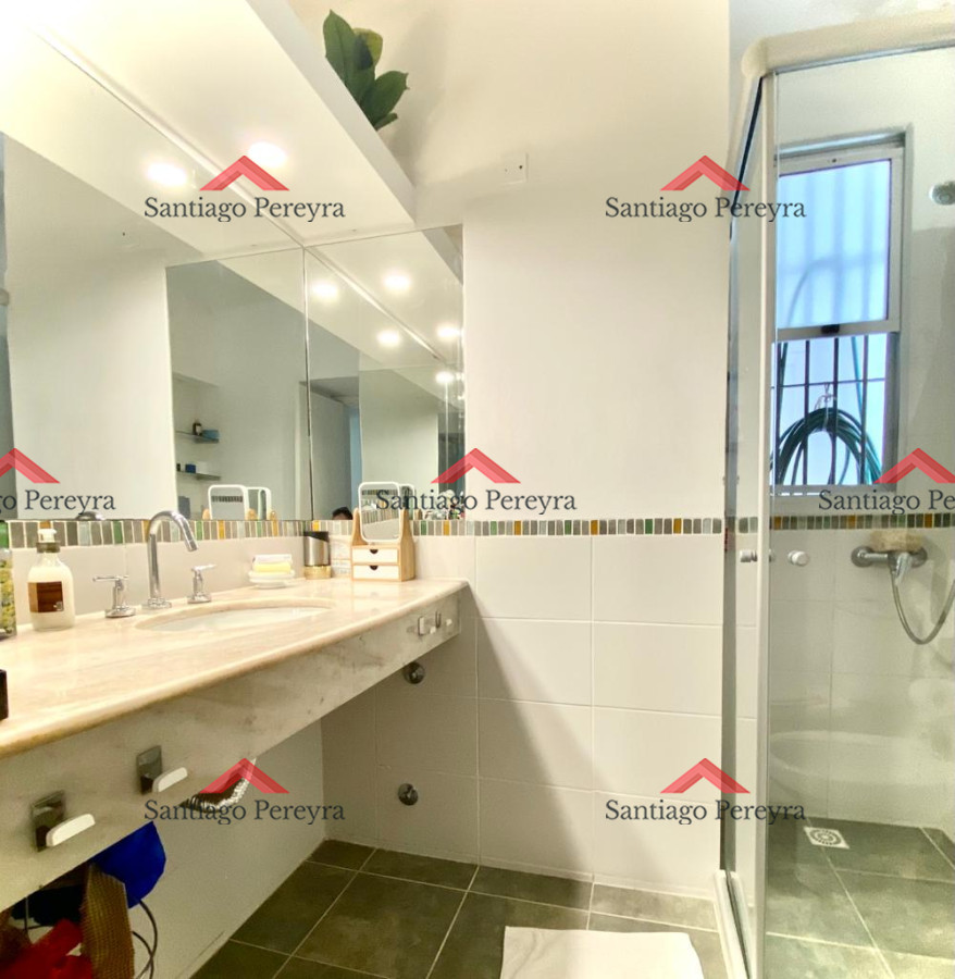 Casa ID.13422 - Venta Casa 4 dormitorios en gran terreno Playa Mansa, Punta del Este