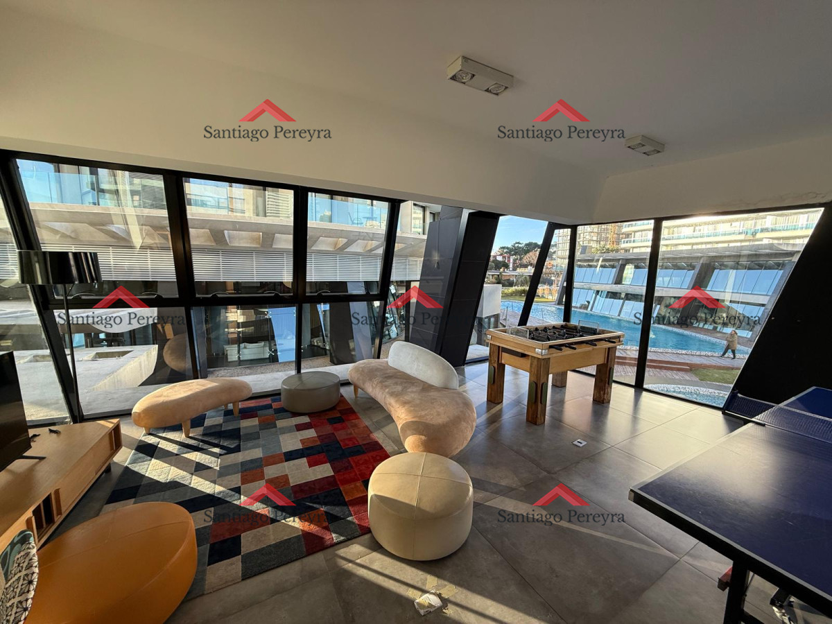 Apartamento ID.16725 - OPORTUNIDAD APARTAMENTO 2 DORMITORIOS EN TORRE DE CATEGORIA CON EXELENT VISTA Y TODOS LOS SERVICIOS 