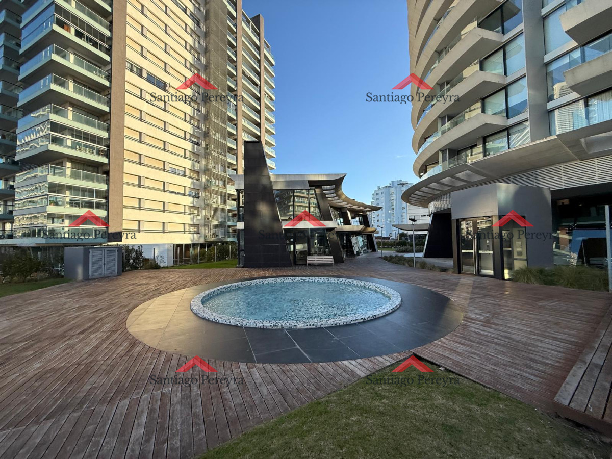 Apartamento ID.16725 - OPORTUNIDAD APARTAMENTO 2 DORMITORIOS EN TORRE DE CATEGORIA CON EXELENT VISTA Y TODOS LOS SERVICIOS 