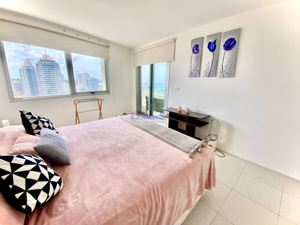 Apartamento ID.440 - Alquiler y Venta Apartamento de 3 dormitorios en Playa Brava, Punta del Este