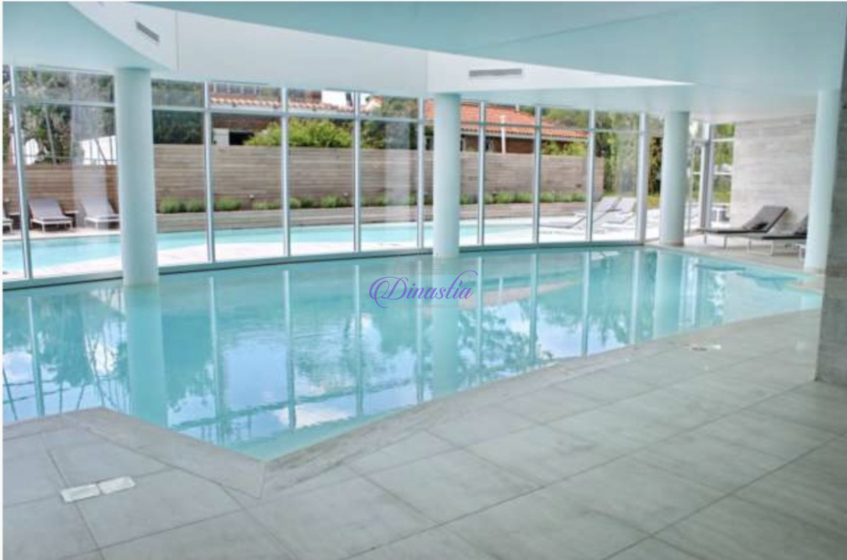 Apartamento ID.334 - APARTAMENTO EN VENTA SUNRISE TOWER 2 DORMITORIOS MAS SERVICIO PUNTA DEL ESTE