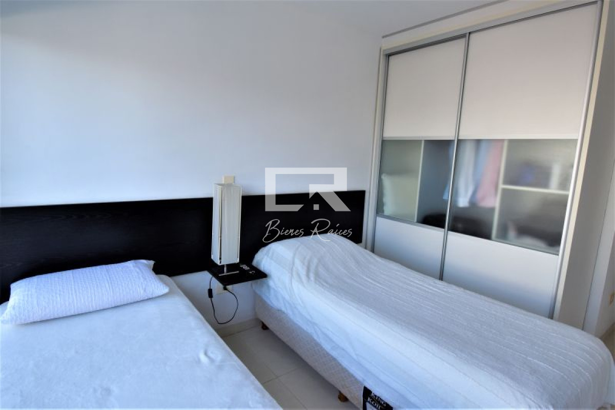 Apartamento ID.506 - Apartamento en alquiler temporario Playa Mansa 2 dormitorios