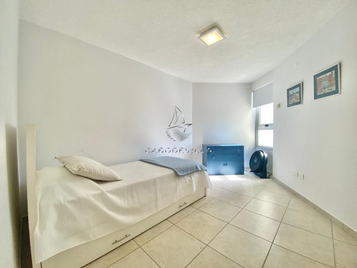 Apartamento ID.676 - Apartamento en alquiler temporario Playa Brava 3 dormitorios