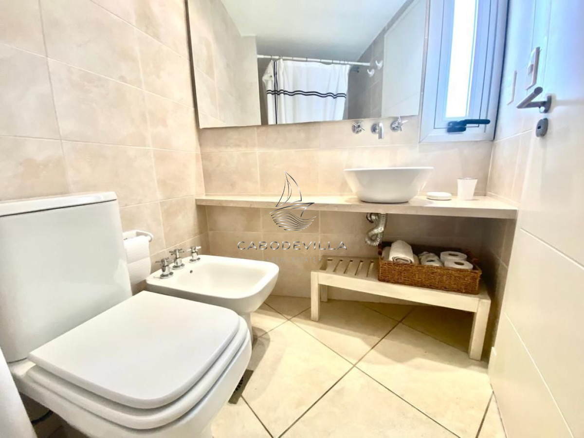 Apartamento ID.676 - Apartamento en alquiler temporario Playa Brava 3 dormitorios