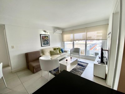 VENTA APARTAMENTO 2 DORMITORIOS EN PENINSULA PUNTA DEL ESTE LUX TOWER
