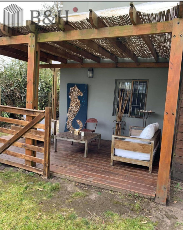 Casa ID.7535 - OPORTUNIDAD CASA A REFACCIONAR 3 DORMTORIOS EN LA BARRA, EL TESORO EXCELENTE UBICACION
