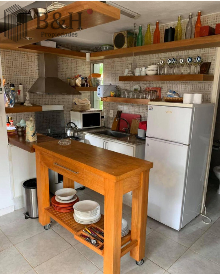 Casa ID.7535 - OPORTUNIDAD CASA A REFACCIONAR 3 DORMTORIOS EN LA BARRA, EL TESORO EXCELENTE UBICACION