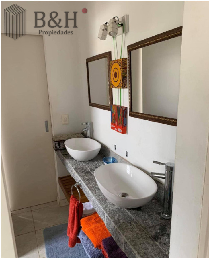 Casa ID.7535 - OPORTUNIDAD CASA A REFACCIONAR 3 DORMTORIOS EN LA BARRA, EL TESORO EXCELENTE UBICACION