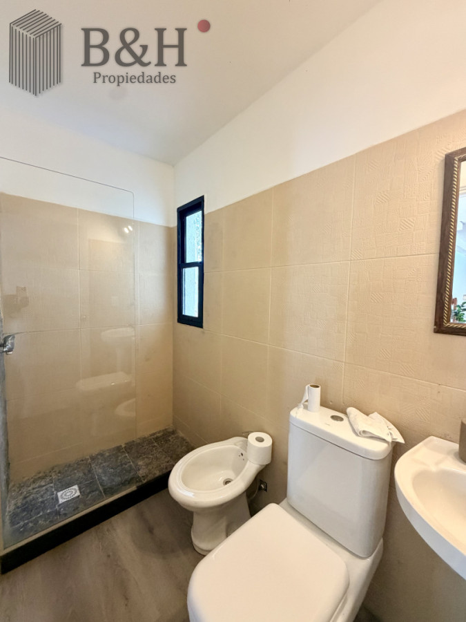 Casa ID.7535 - OPORTUNIDAD CASA A REFACCIONAR 3 DORMTORIOS EN LA BARRA, EL TESORO EXCELENTE UBICACION