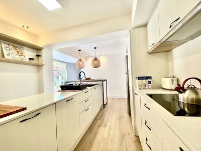 casa en alquiler temporario playa mansa 4 dormitorios - nlv220232c