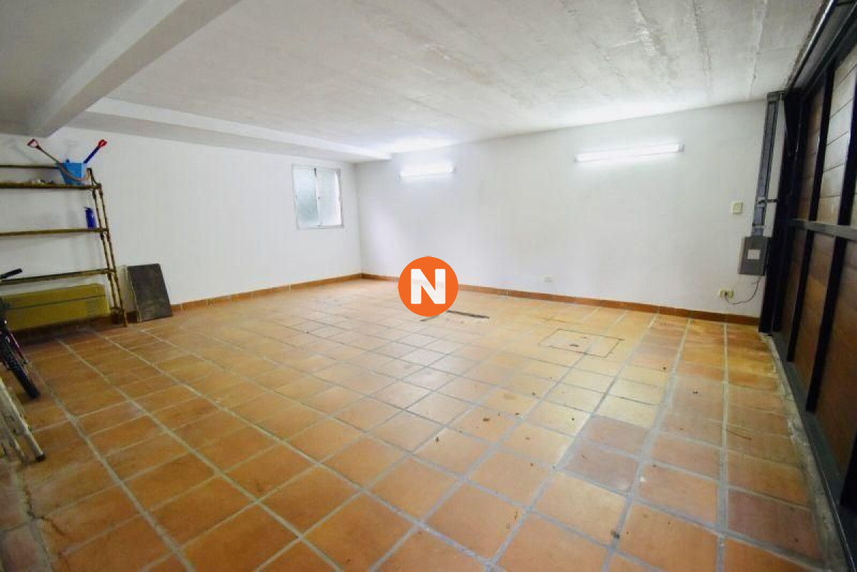 Casa Ref.223902 - Casa en alquiler temporario Lugano 4 dormitorios