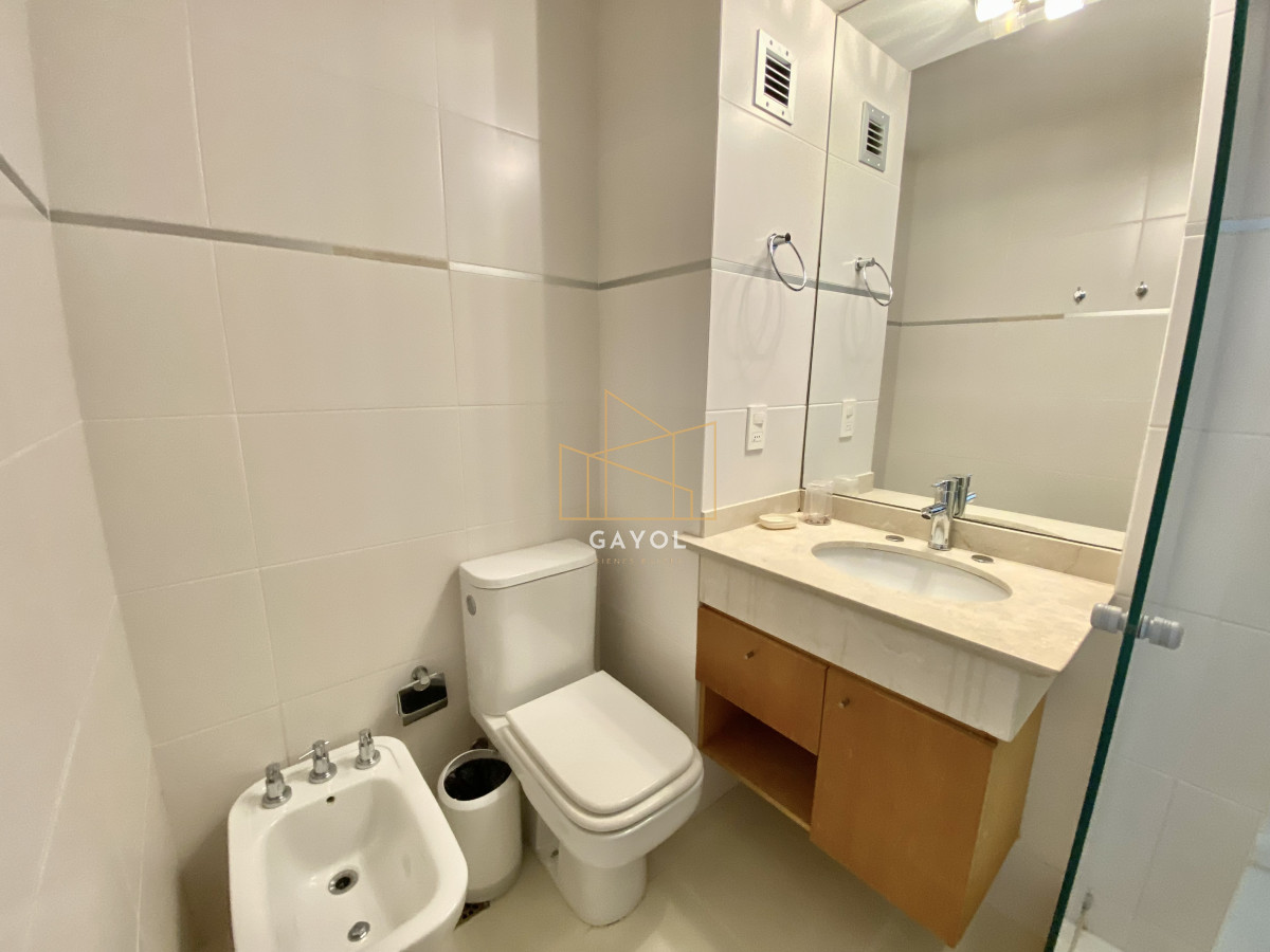 Apartamento ID.1223 - Apartamento en alquiler temporario Playa Mansa 2 dormitorios