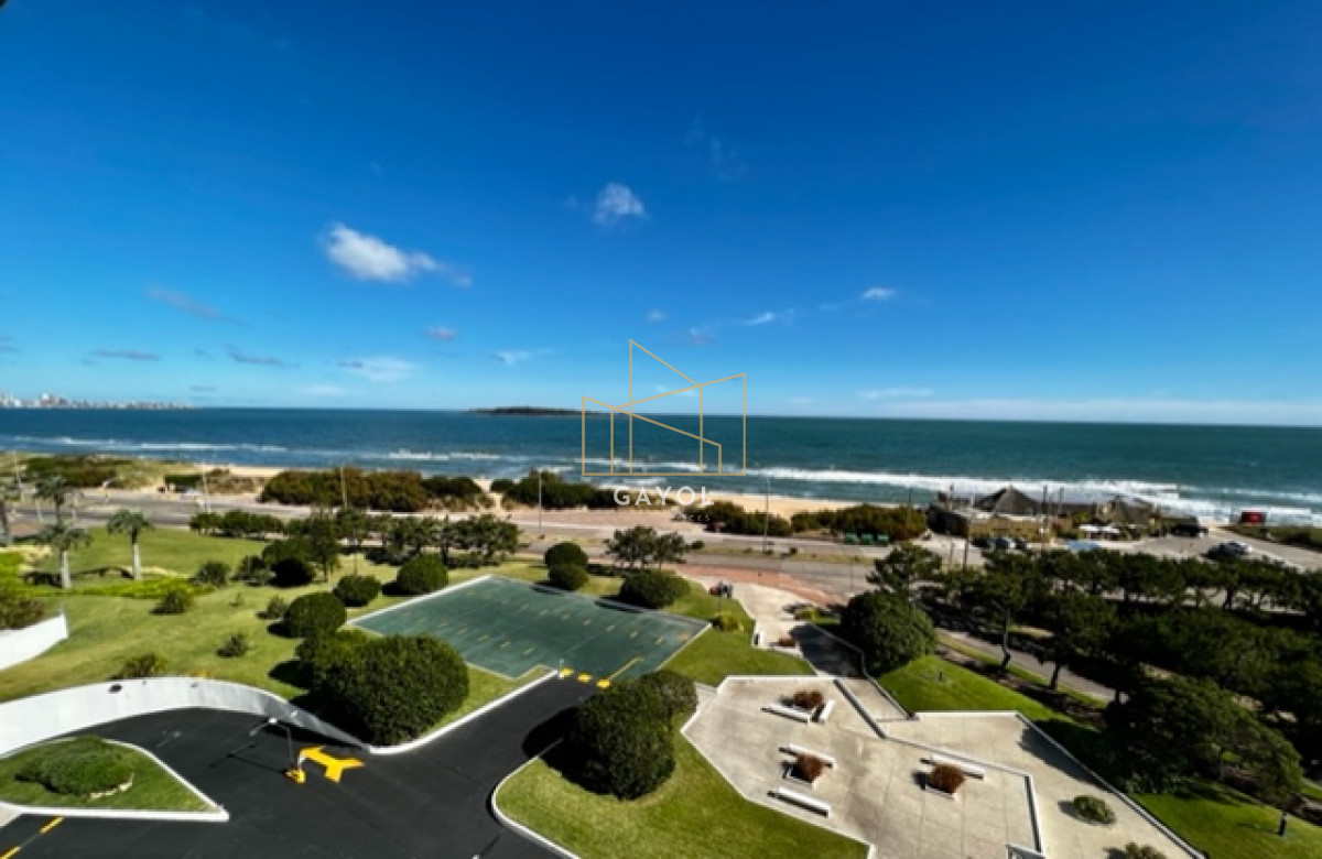 Apartamento ID.422 - Alquiler temporario Apartamento 2 y medio dormitorios en Playa Mansa, Punta del Este