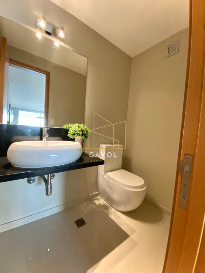 Apartamento ID.661 - Apartamento en Venta Playa Mansa 3 dormitorios Sunrise Tower