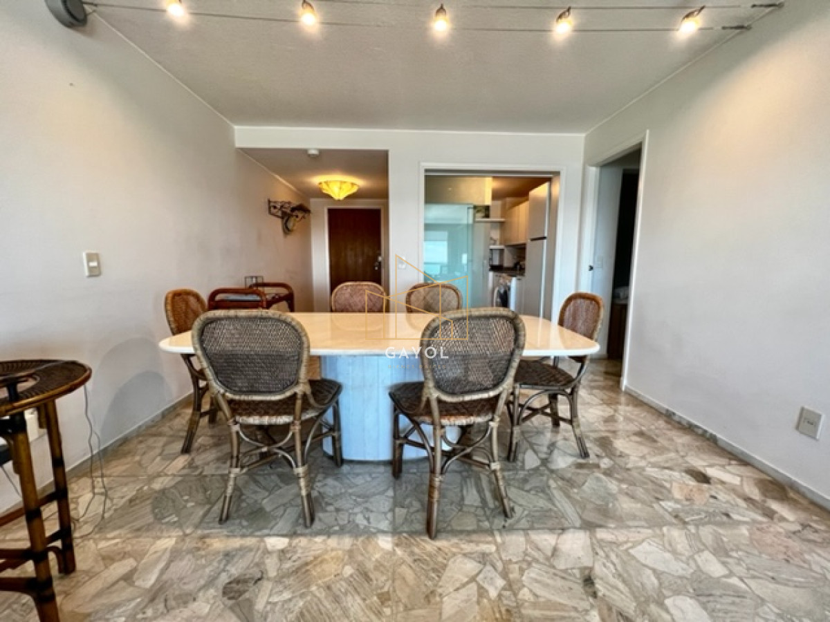 Apartamento ID.422 - Alquiler temporario Apartamento 2 y medio dormitorios en Playa Mansa, Punta del Este