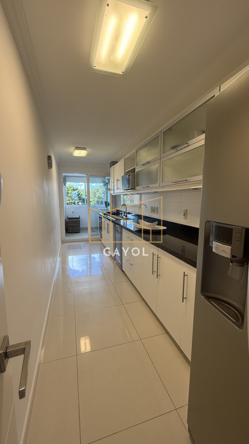 Apartamento ID.622 - Venta apartamento 3 dormitorios en Playa Mansa - Punta del Este