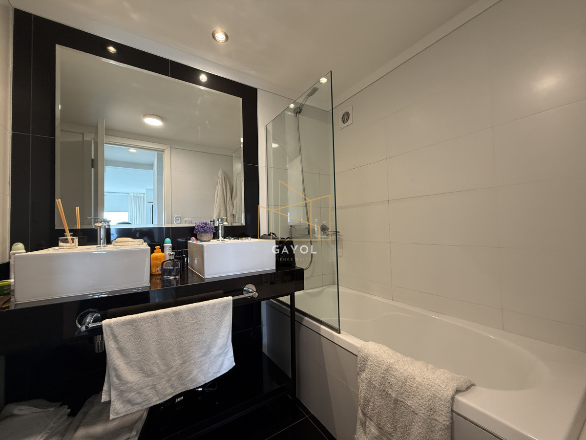 Apartamento ID.1225 - OPORTUNIDAD APARTAMENTO 2 DORMITORIOS EN TORRE DE CATEGORIA CON EXELENT VISTA Y TODOS LOS SERVICIOS 
