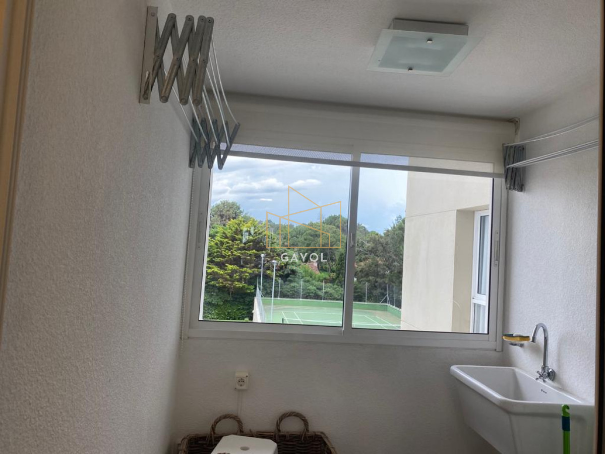 Apartamento ID.622 - Venta apartamento 3 dormitorios en Playa Mansa - Punta del Este