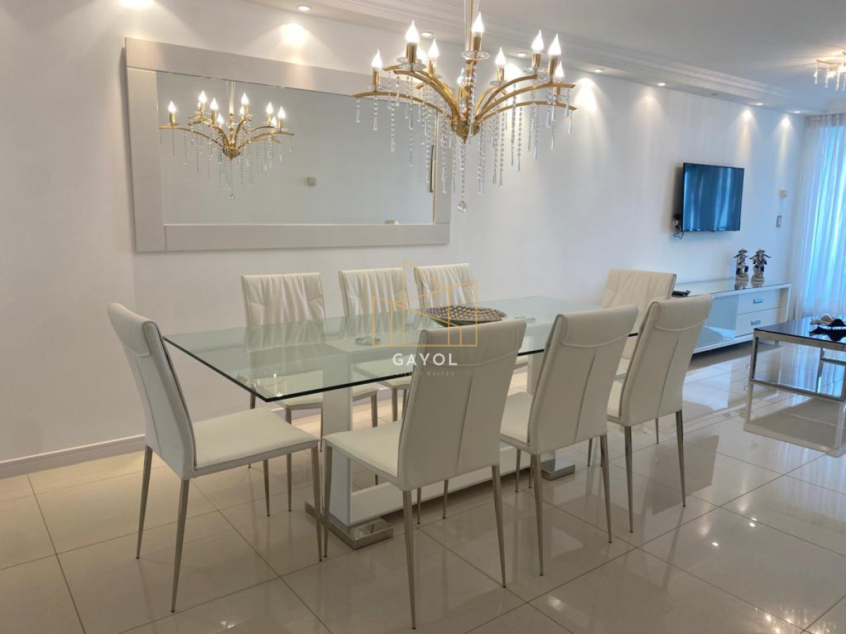 Apartamento ID.622 - Venta apartamento 3 dormitorios en Playa Mansa - Punta del Este