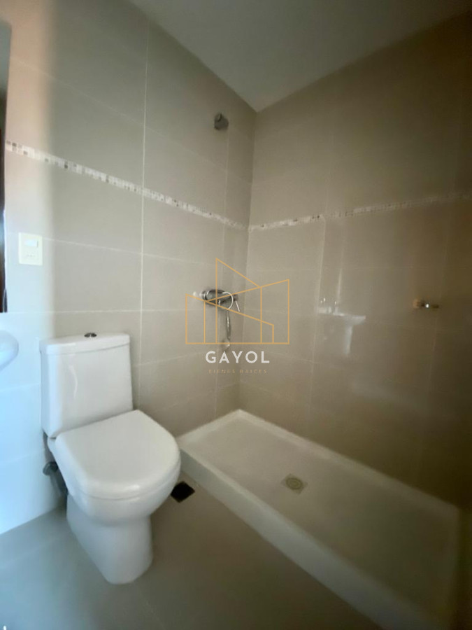 Apartamento ID.661 - Apartamento en Venta Playa Mansa 3 dormitorios Sunrise Tower