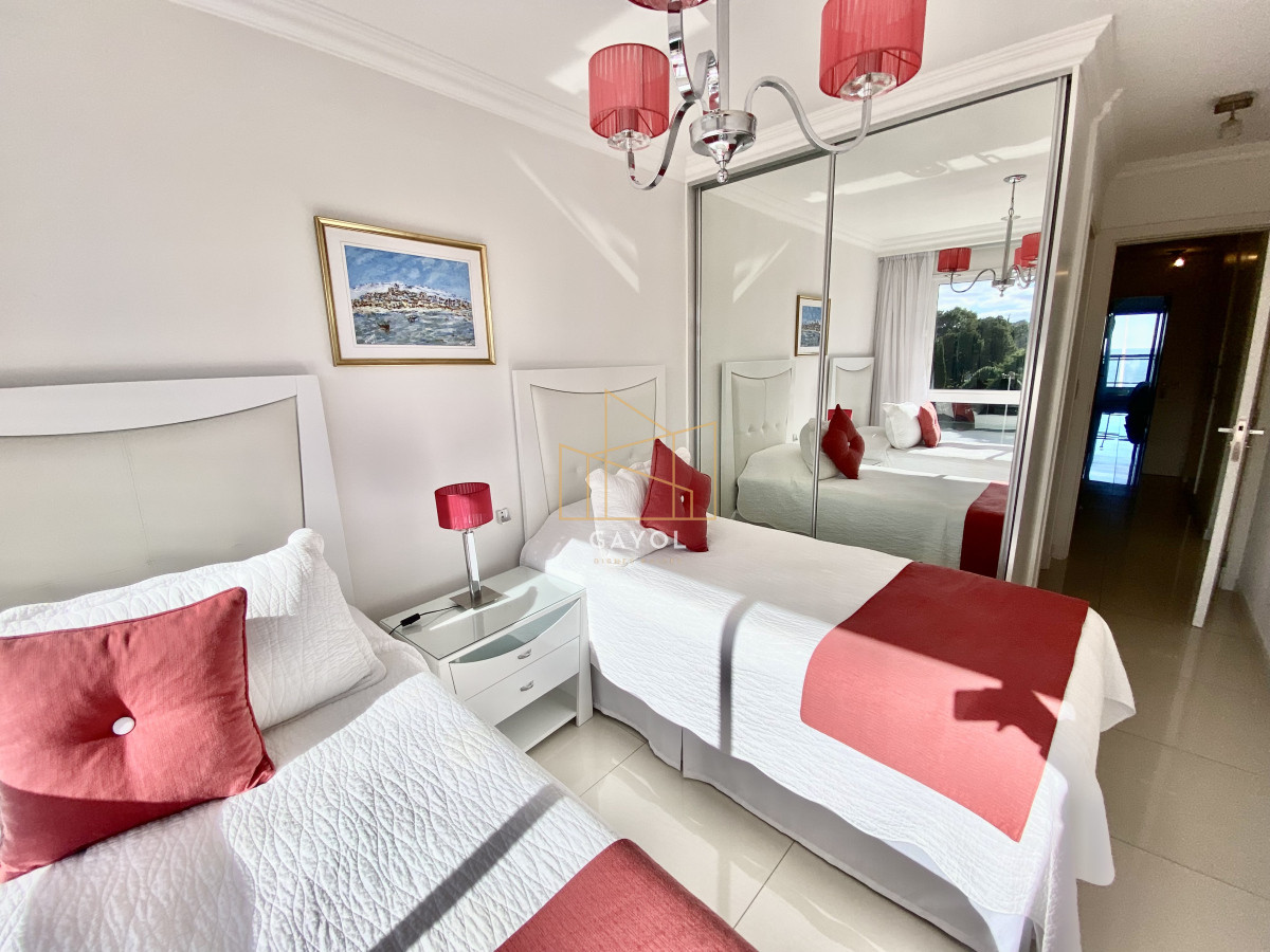 Apartamento ID.622 - Venta apartamento 3 dormitorios en Playa Mansa - Punta del Este