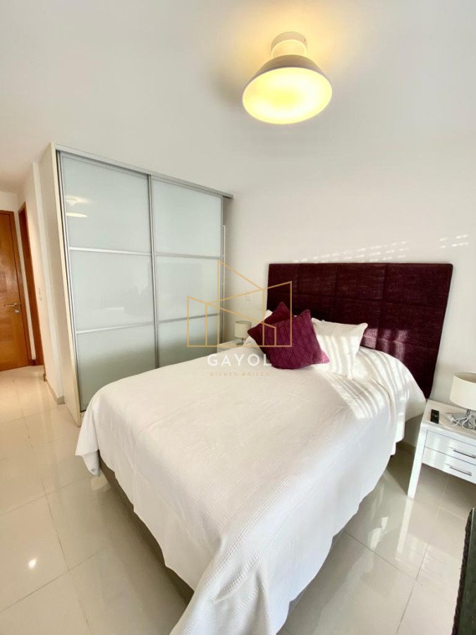 Apartamento ID.661 - Apartamento en Venta Playa Mansa 3 dormitorios Sunrise Tower